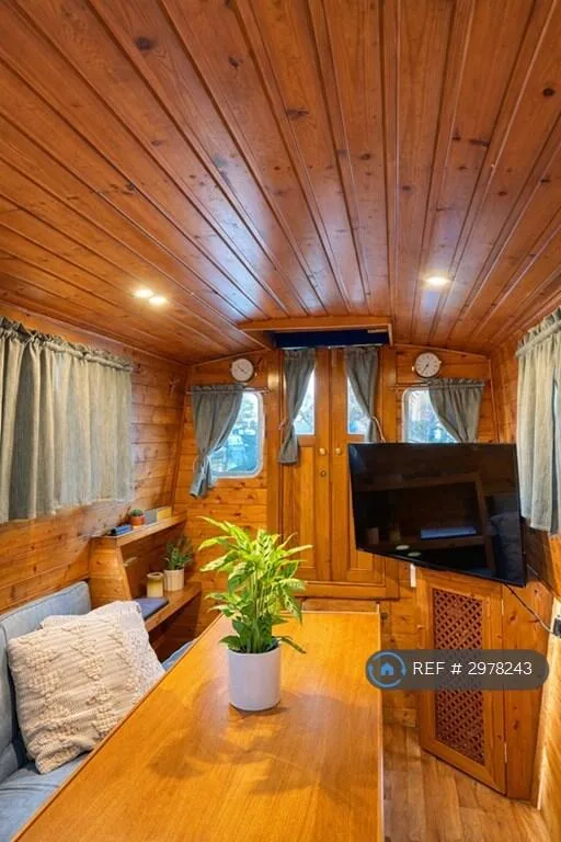 1 bedroom house boat for rent