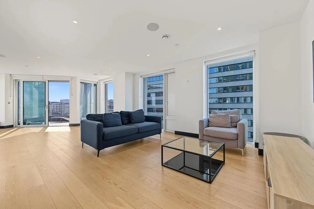3 bedroom flat for rent
