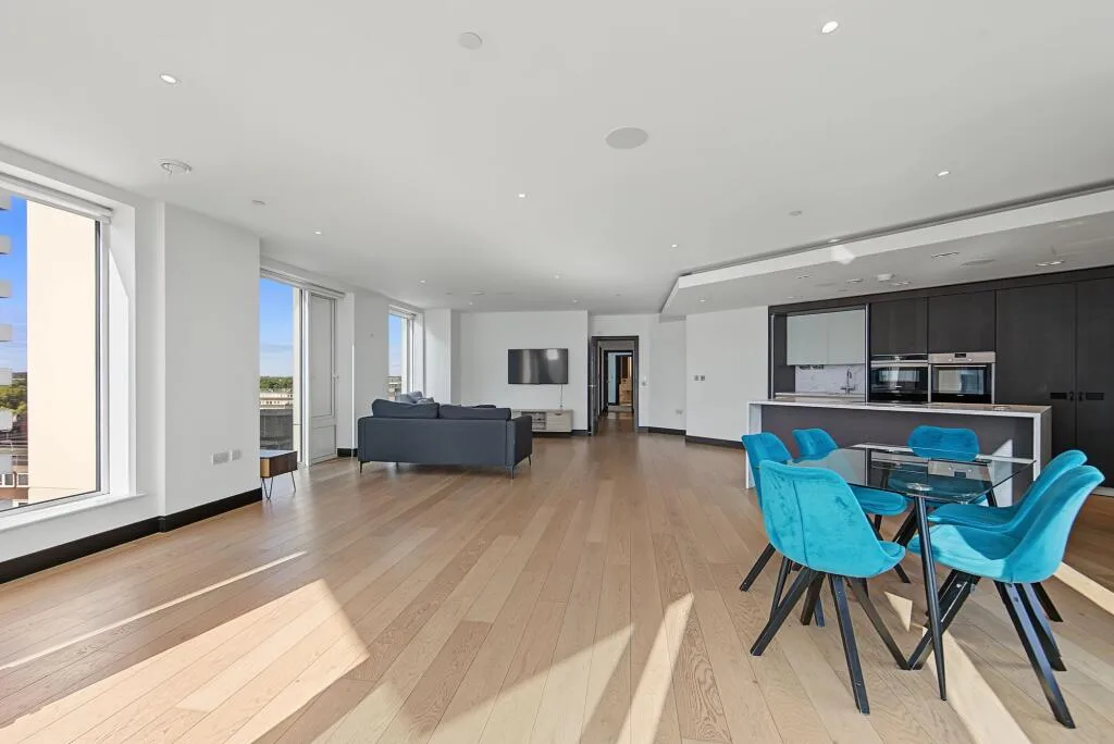 3 bedroom flat for rent