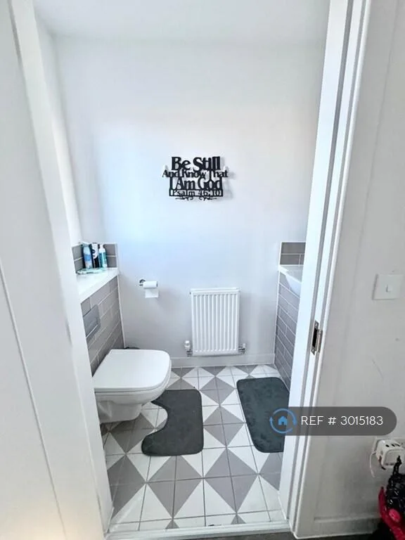 3 bedroom end of terrace house for rent
