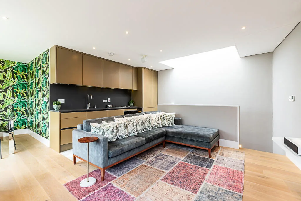 3 bedroom flat for rent