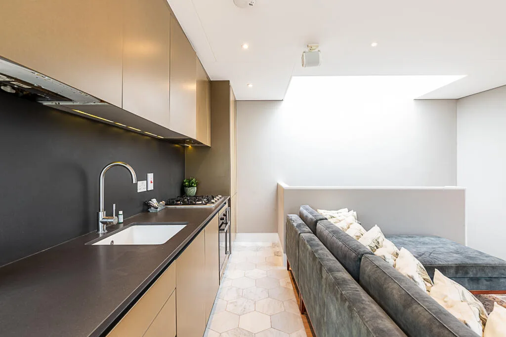3 bedroom flat for rent