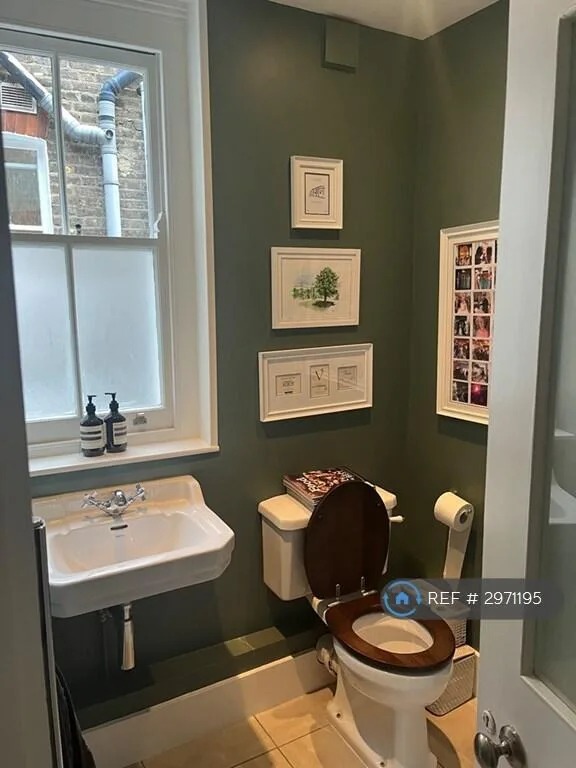 2 bedroom maisonette for rent