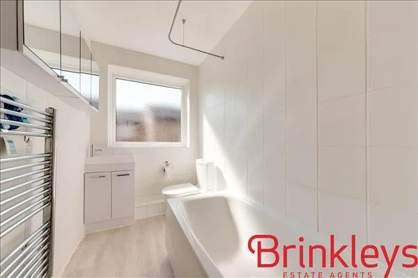 2 bedroom end of terrace house for rent