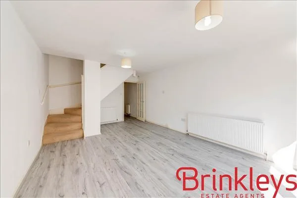 2 bedroom end of terrace house for rent