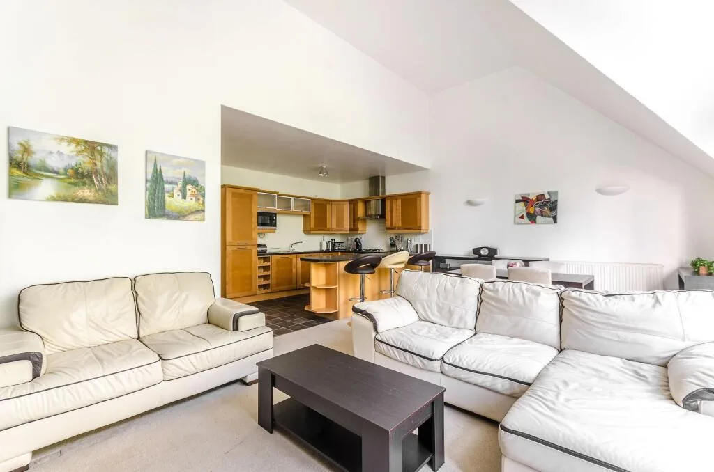 2 bedroom flat for rent