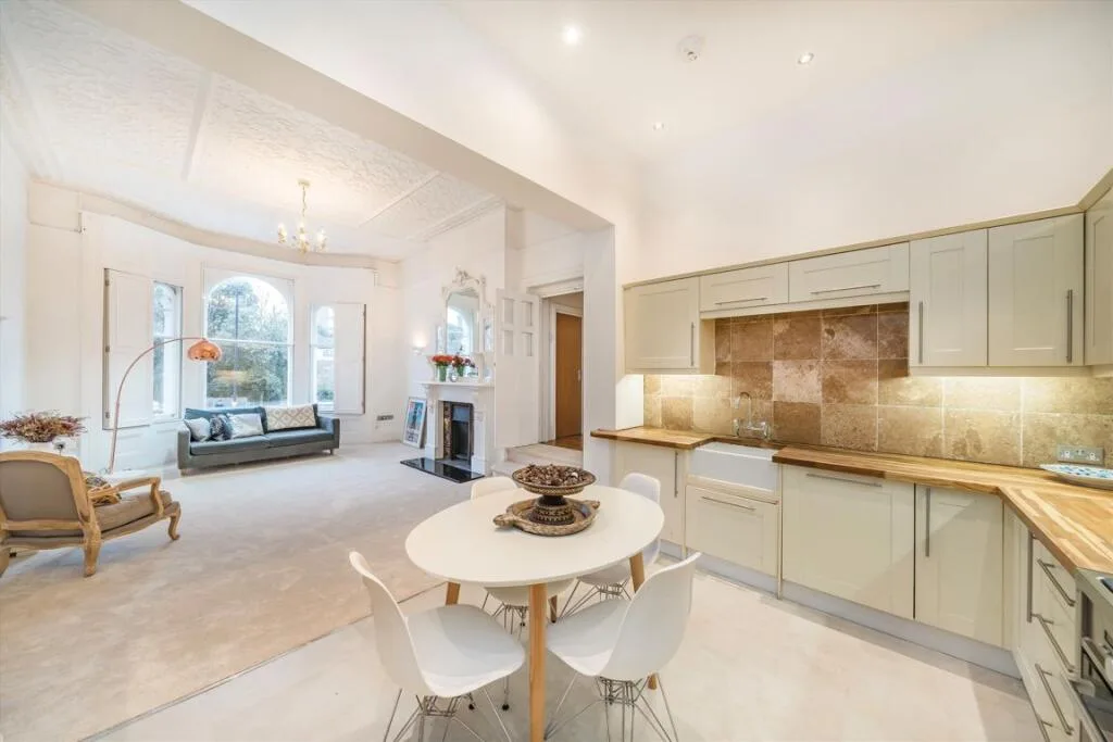 2 bedroom flat for rent