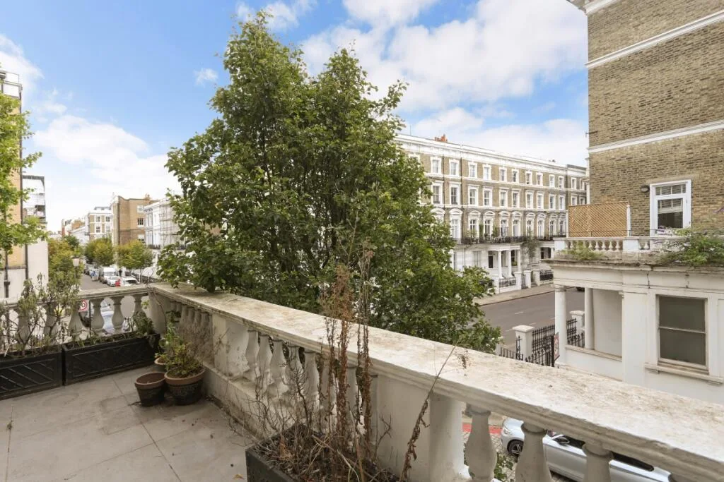 3 bedroom flat for rent
