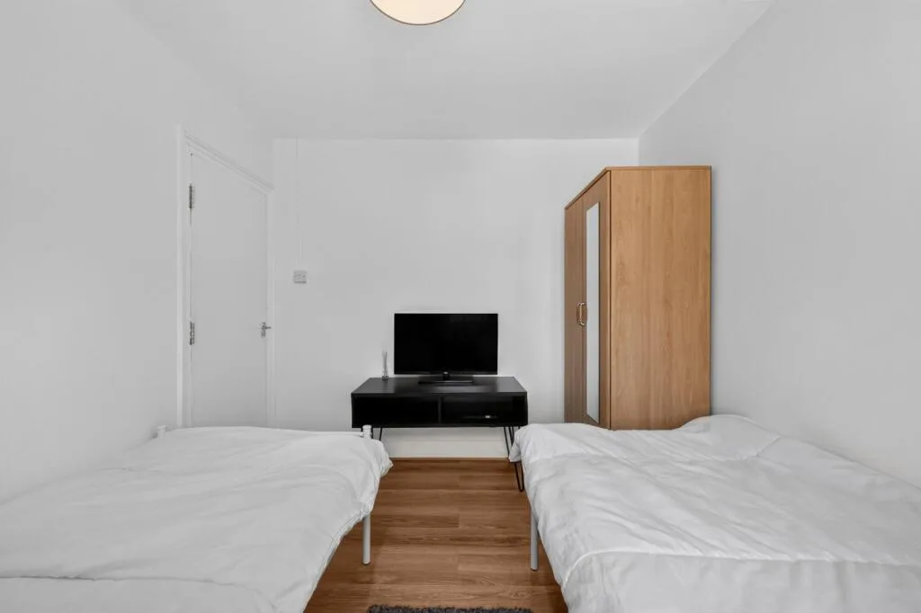 2 bedroom semi-detached house for rent