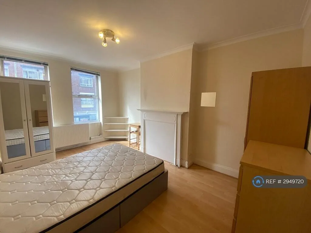 3 bedroom flat for rent