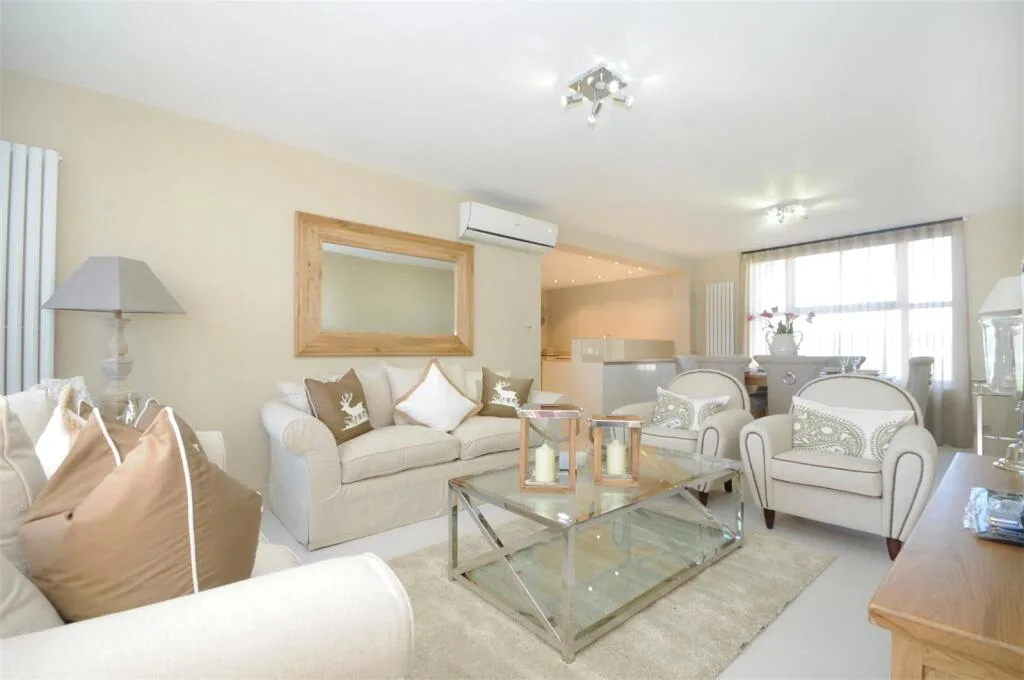 3 bedroom apartment for rent