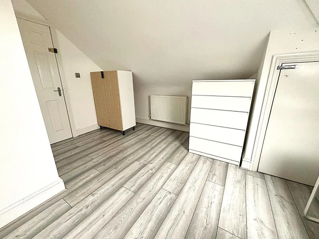 3 bedroom maisonette for rent