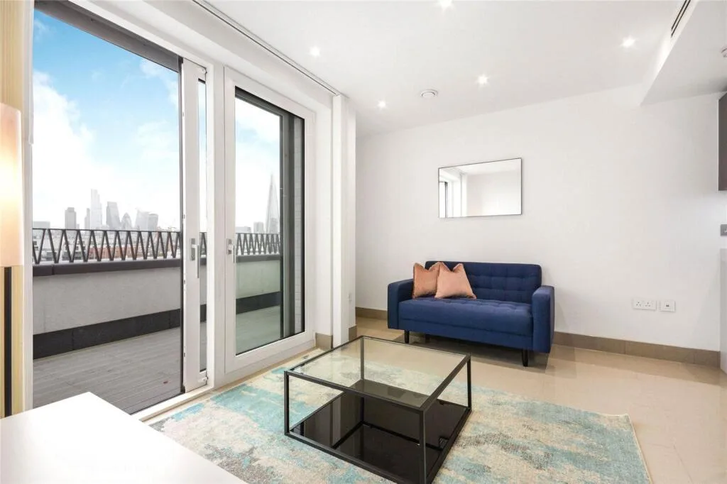 Studio flat for rent