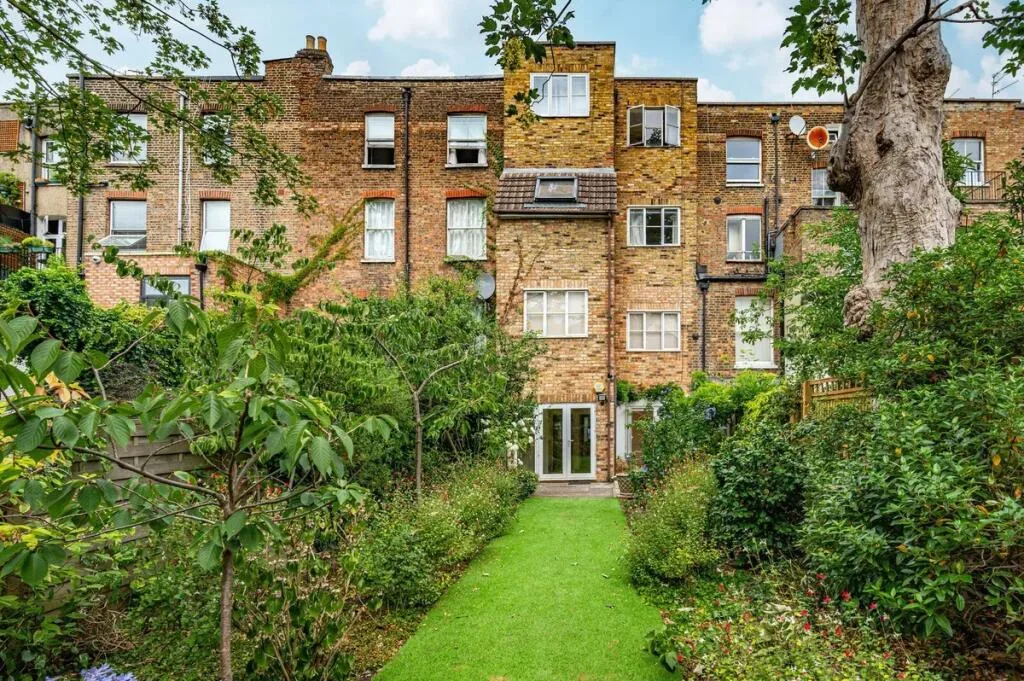 2 bedroom flat for rent