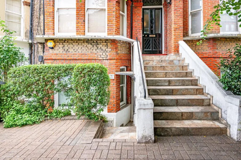 2 bedroom flat for rent