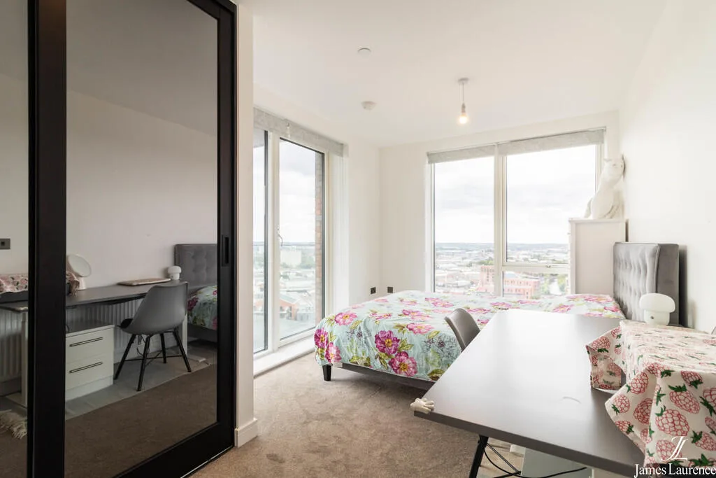 2 bedroom penthouse for rent