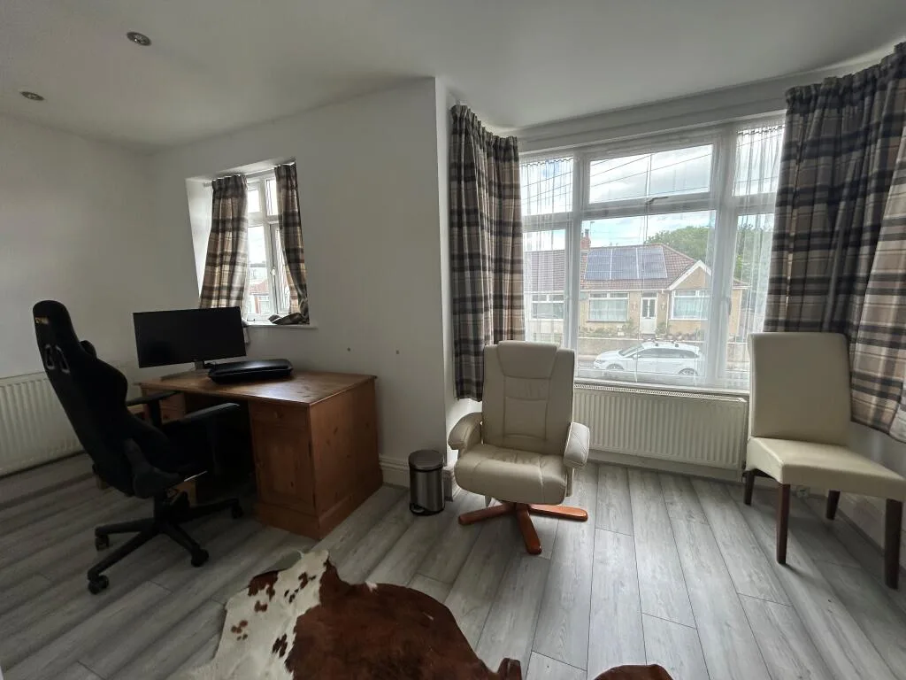 3 bedroom flat for rent