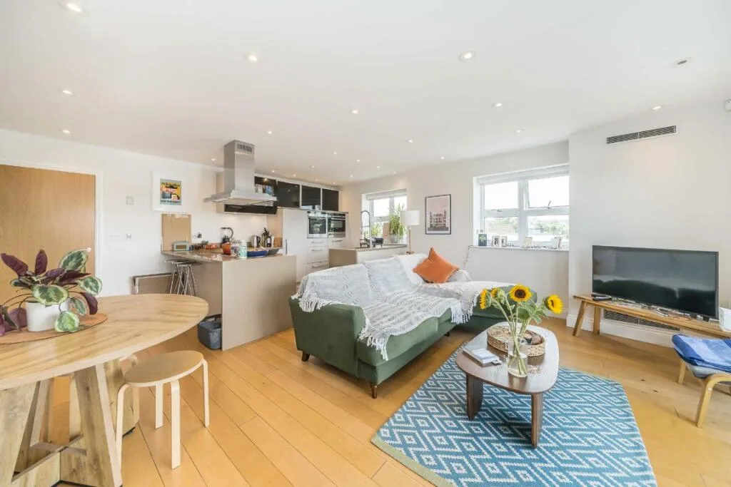 2 bedroom flat for rent