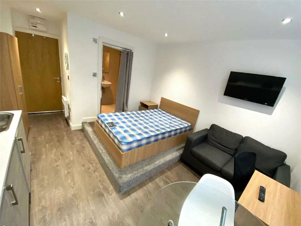 Studio apartment for rent