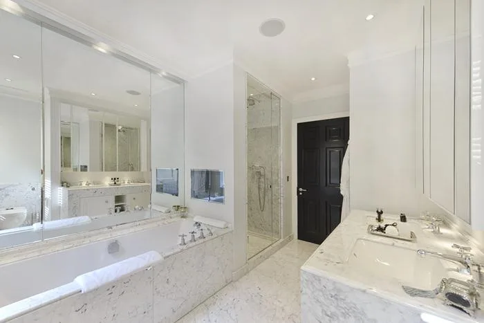 2 bedroom maisonette for rent
