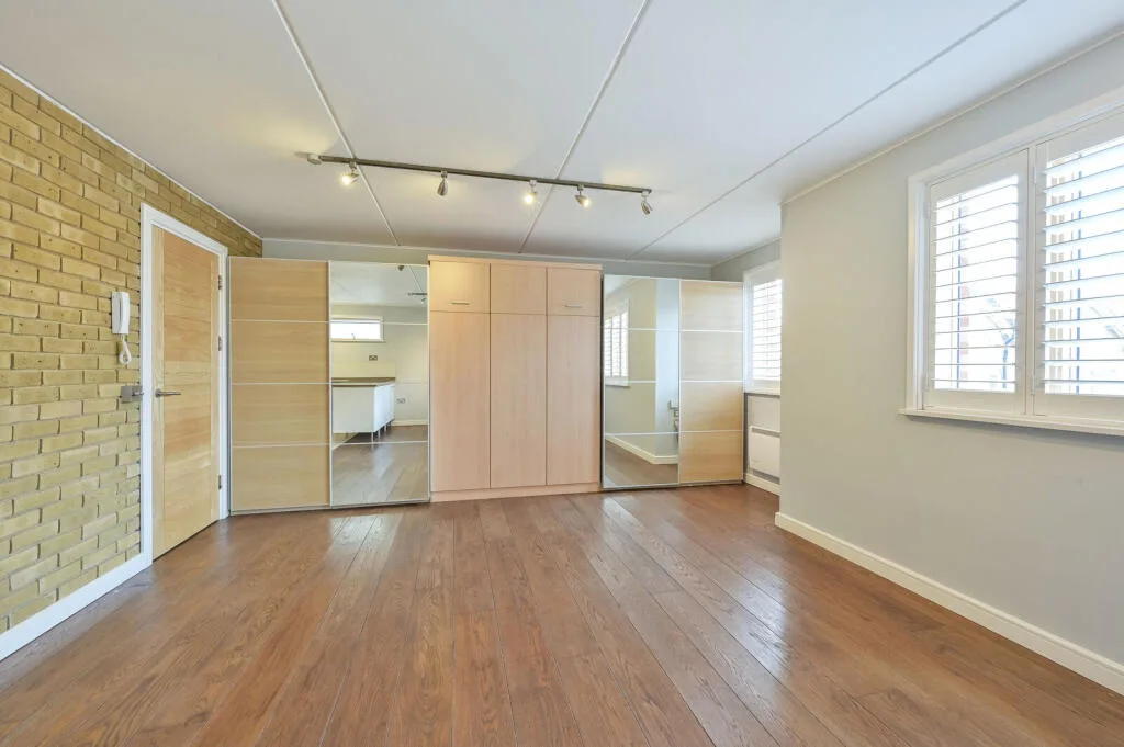 Studio flat for rent