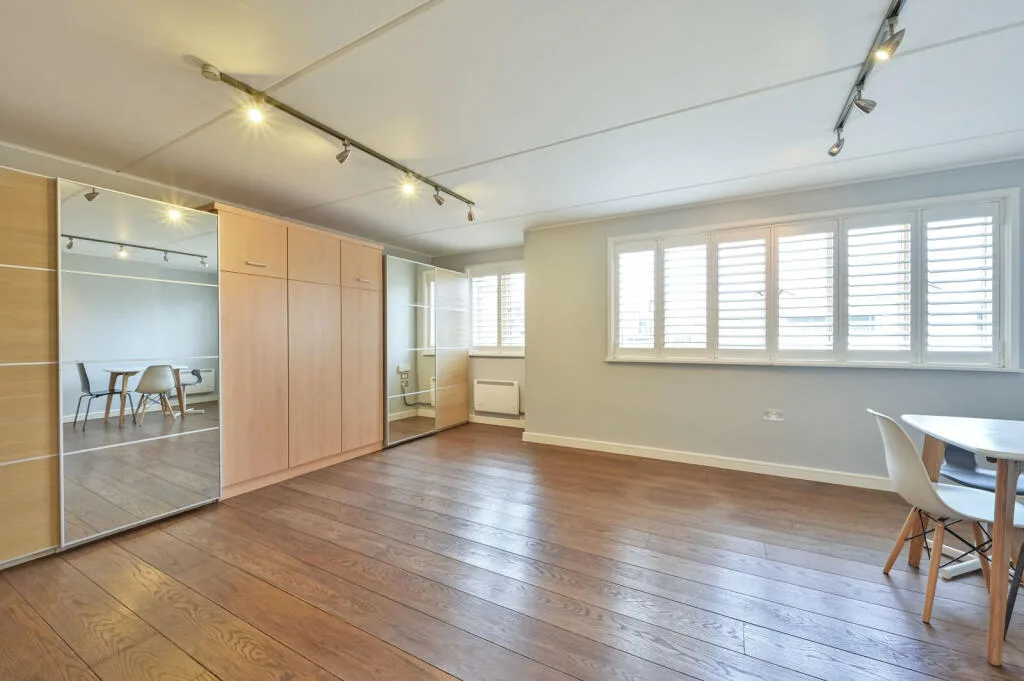 Studio flat for rent