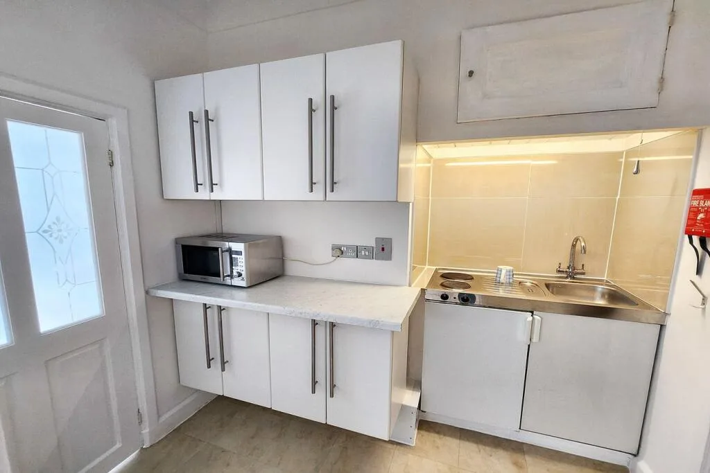 Studio flat for rent