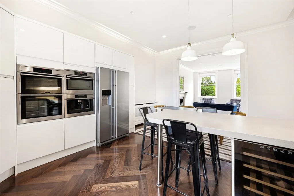4 bedroom apartment for rent