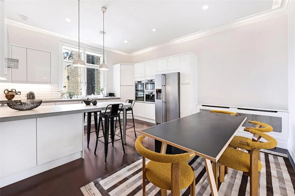 4 bedroom apartment for rent