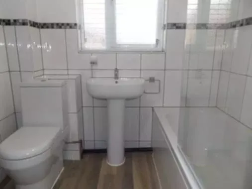 1 bedroom detached house for rent