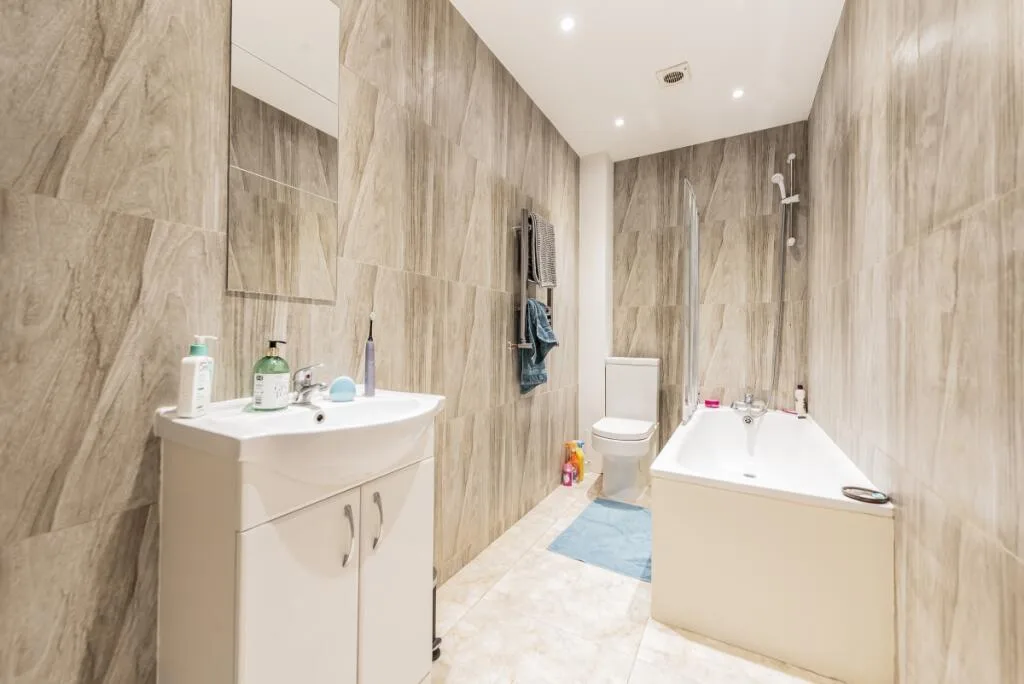 2 bedroom flat for rent