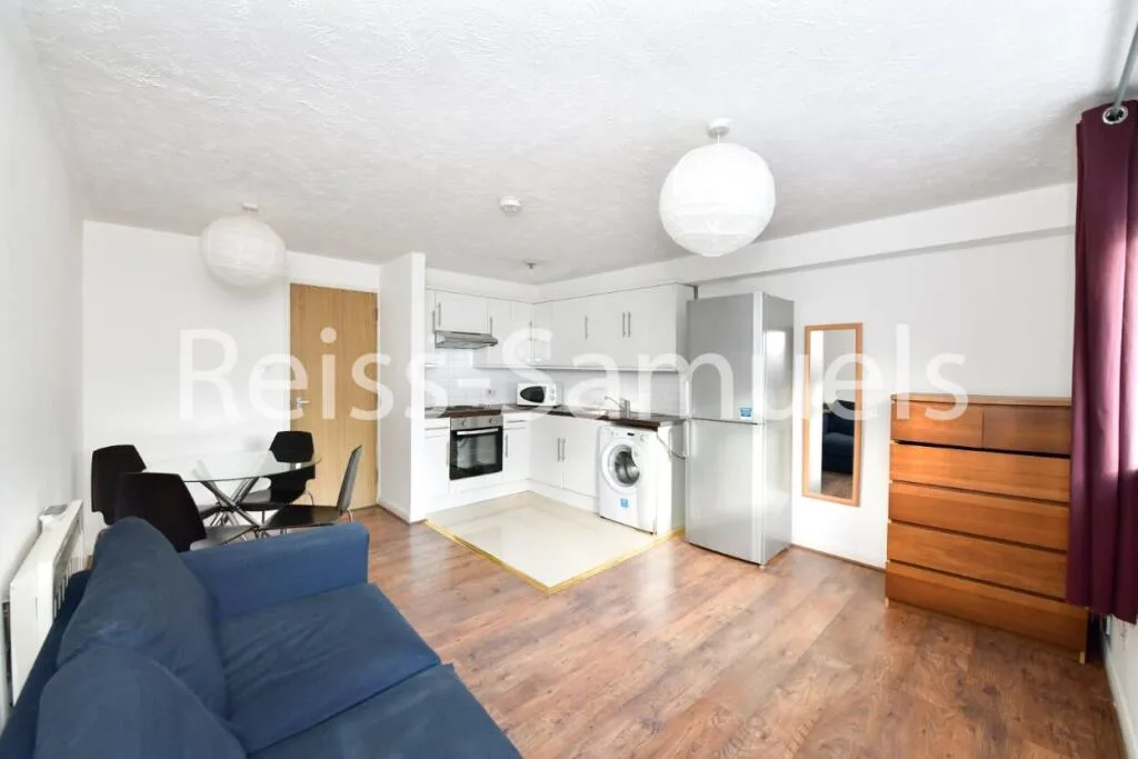 1 bedroom ground floor flat for rent