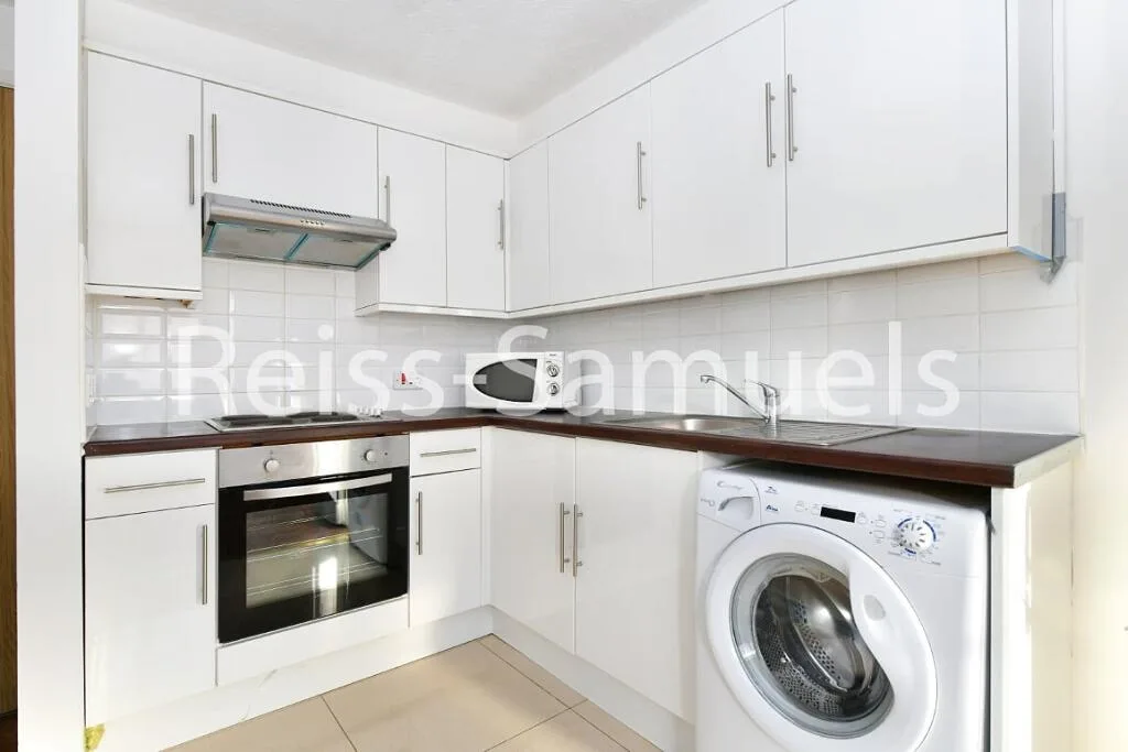 1 bedroom ground floor flat for rent