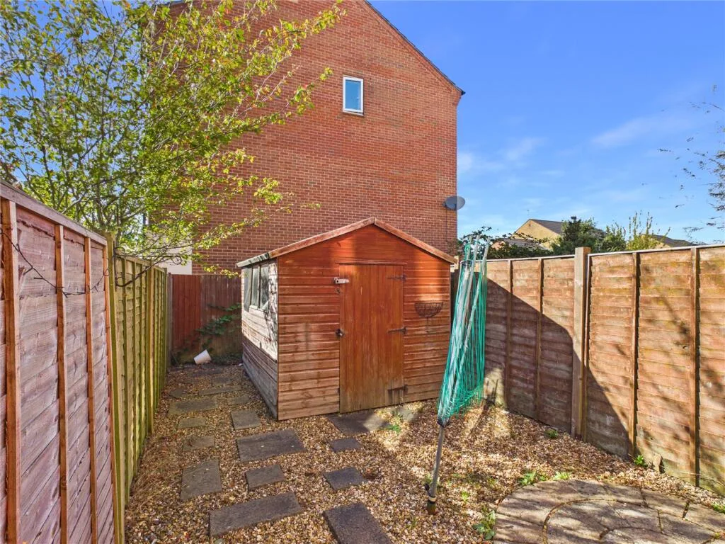 4 bedroom terraced house for rent