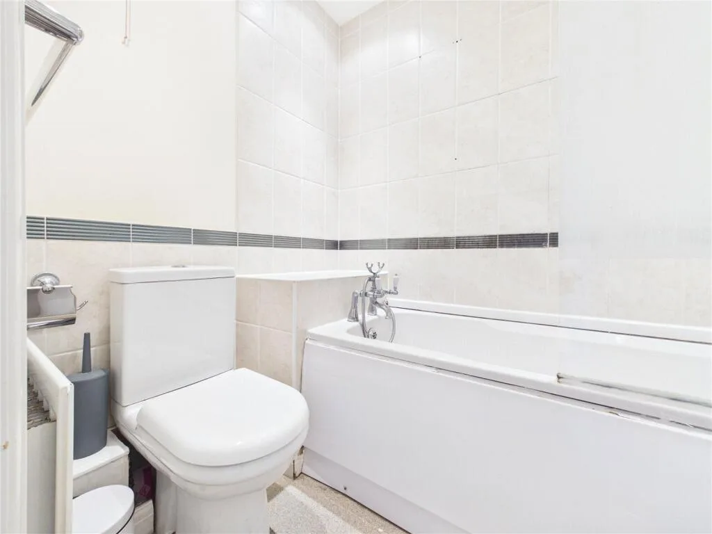 4 bedroom terraced house for rent