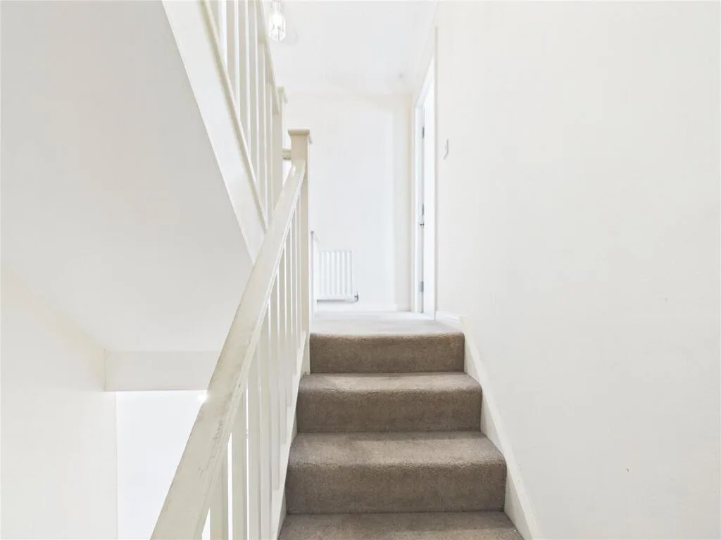 4 bedroom terraced house for rent