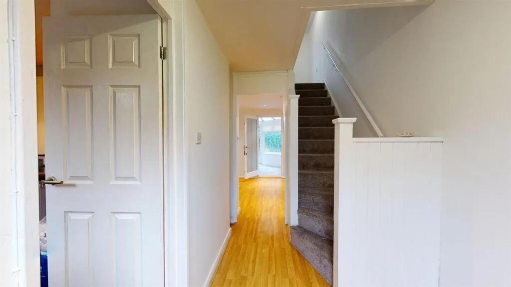 2 bedroom end of terrace house for rent