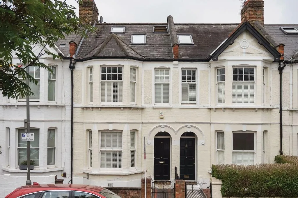 4 bedroom flat for rent