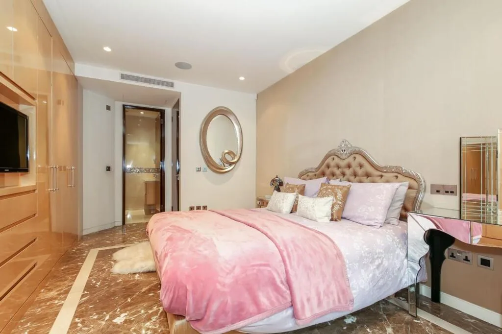 5 bedroom apartment for rent