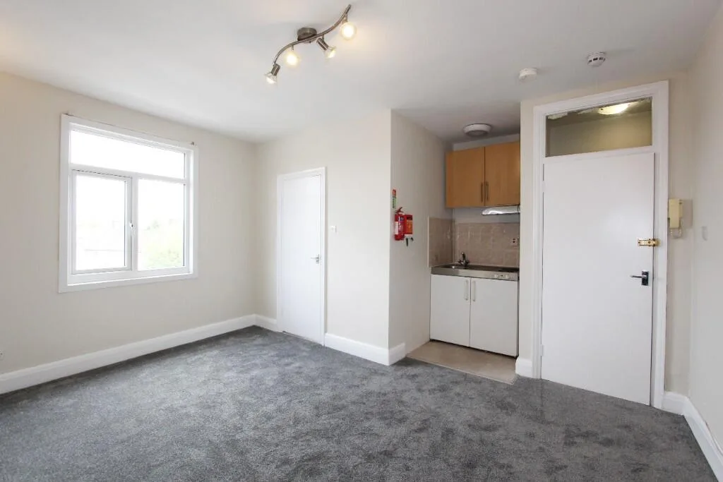 Studio flat for rent