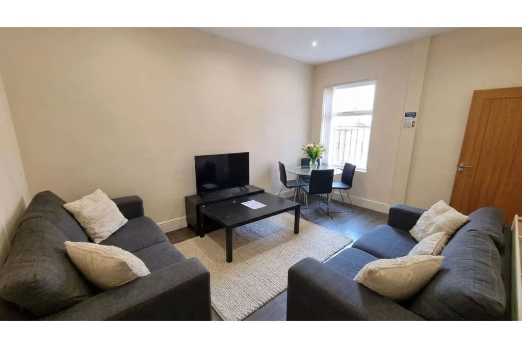 4 bedroom terraced house for rent