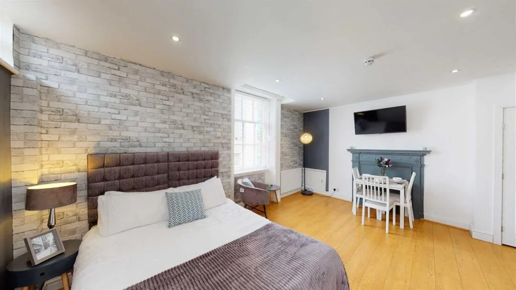 Studio flat for rent