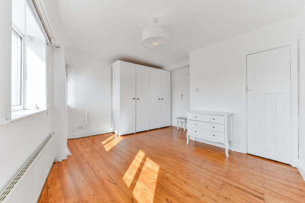 2 bedroom maisonette for rent