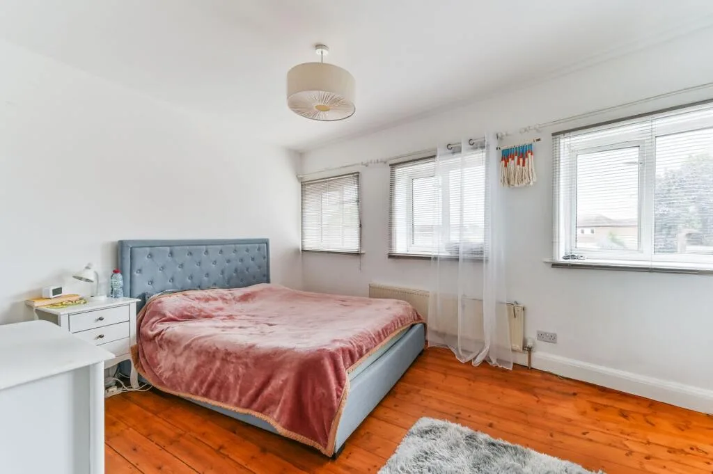 2 bedroom maisonette for rent