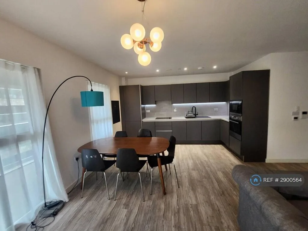 3 bedroom flat for rent