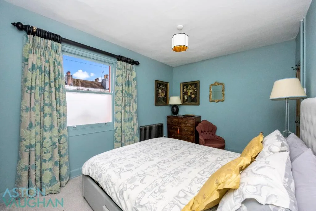 4 bedroom terraced house for rent