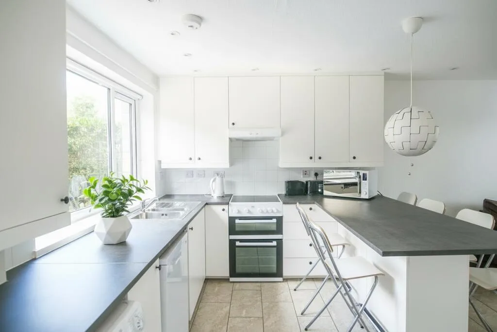 1 bedroom house for rent