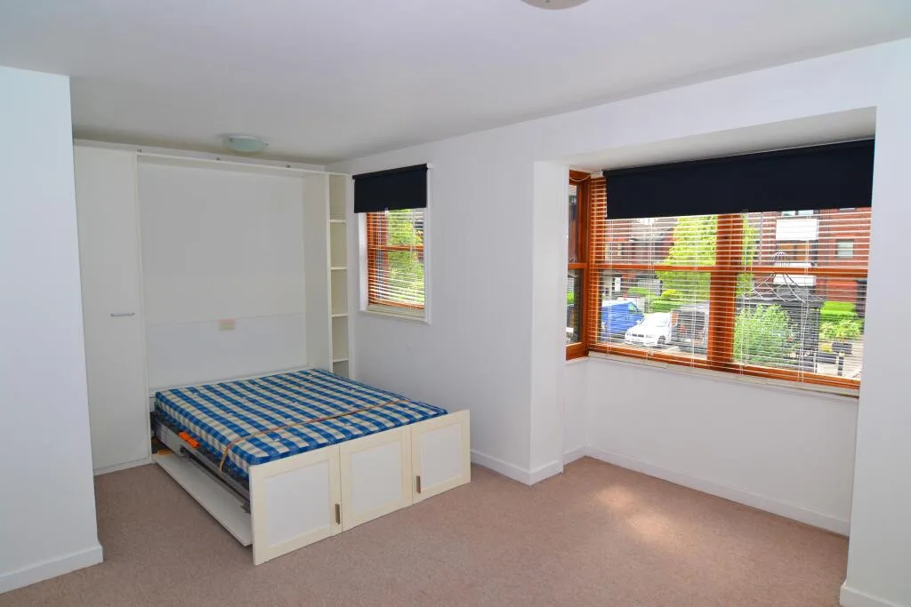 Studio flat for rent