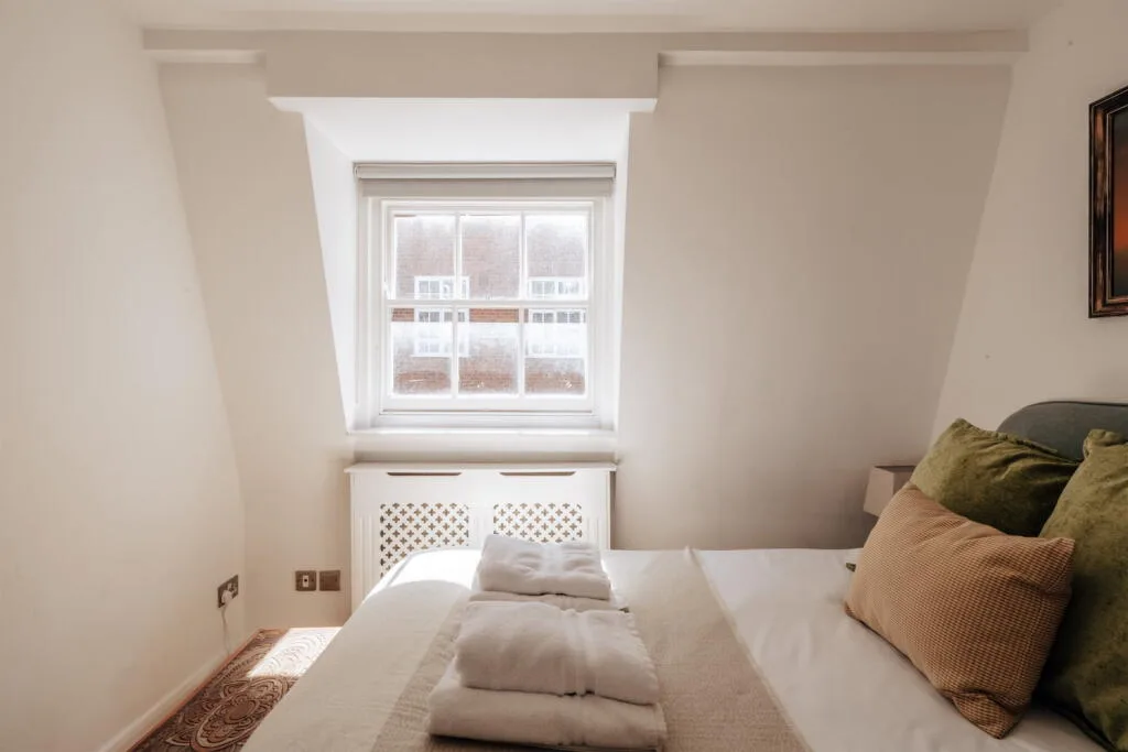 5 bedroom terraced house for rent