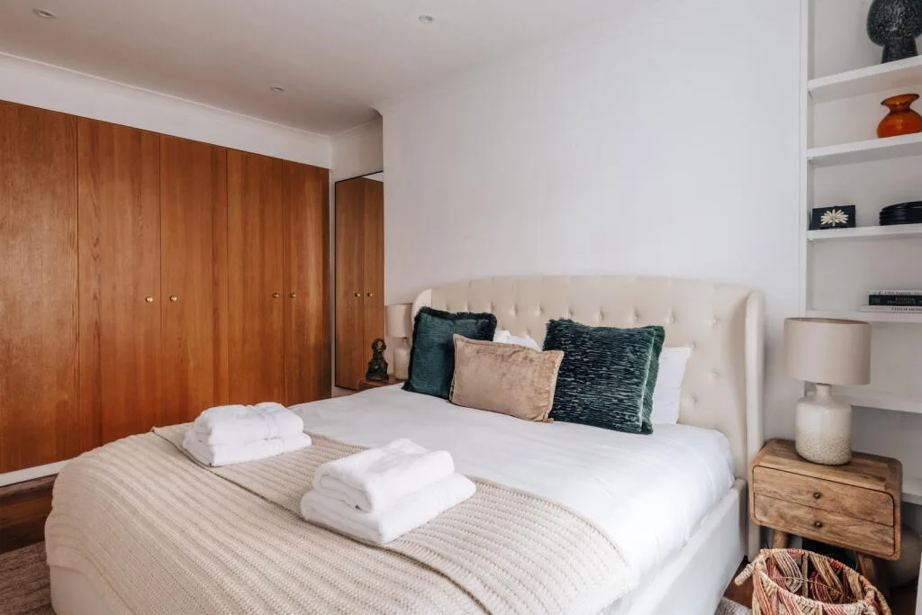 5 bedroom terraced house for rent